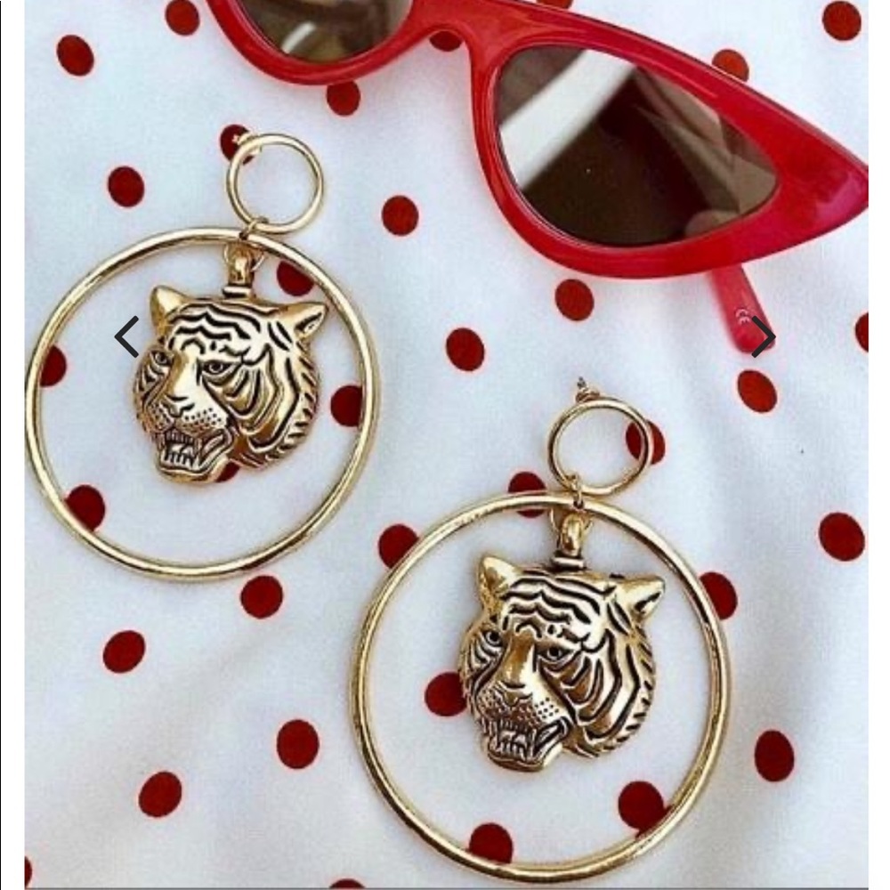 Big cat statement earrings - Picture 3 of 8